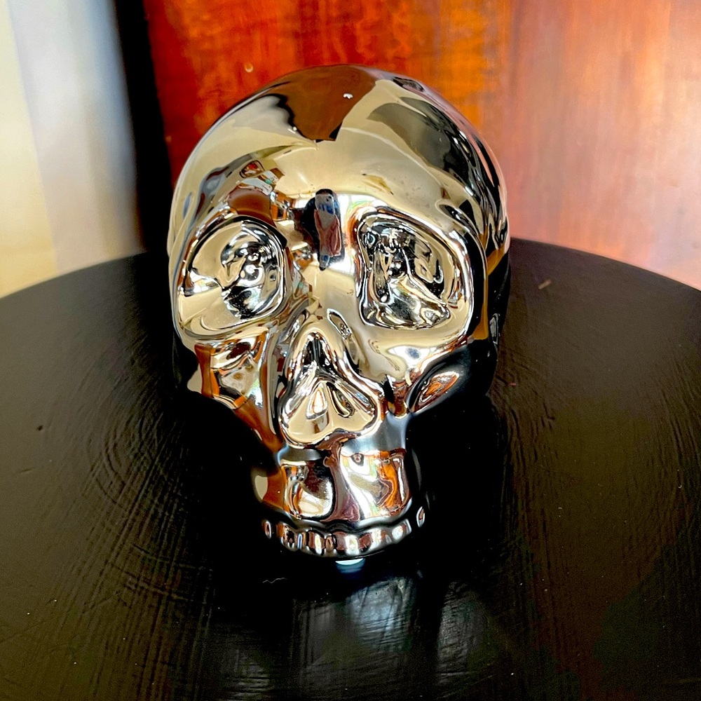 Shiny skull bank
